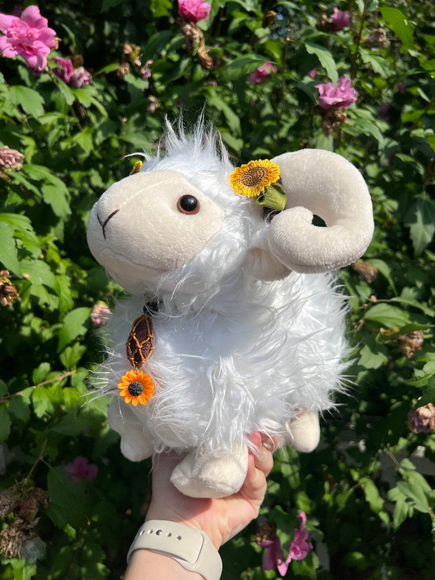 PREORDER - Highland Sunflower Sheep Familiar - White