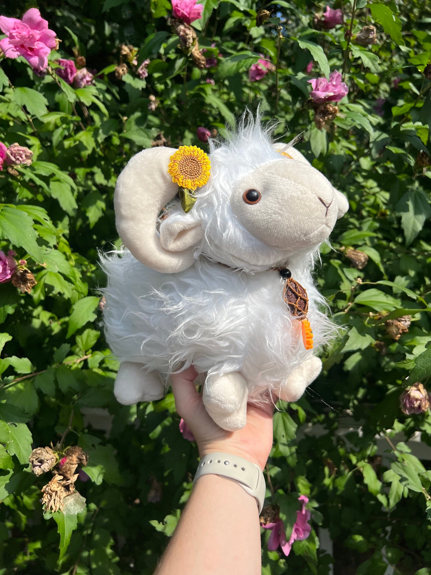 PREORDER - Highland Sunflower Sheep Familiar - White