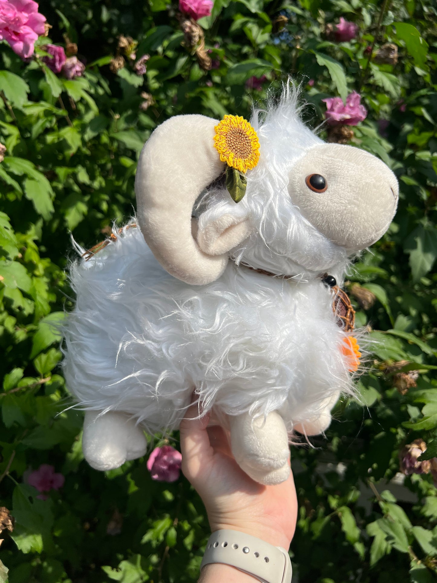 PREORDER - Highland Sunflower Sheep Familiar - White