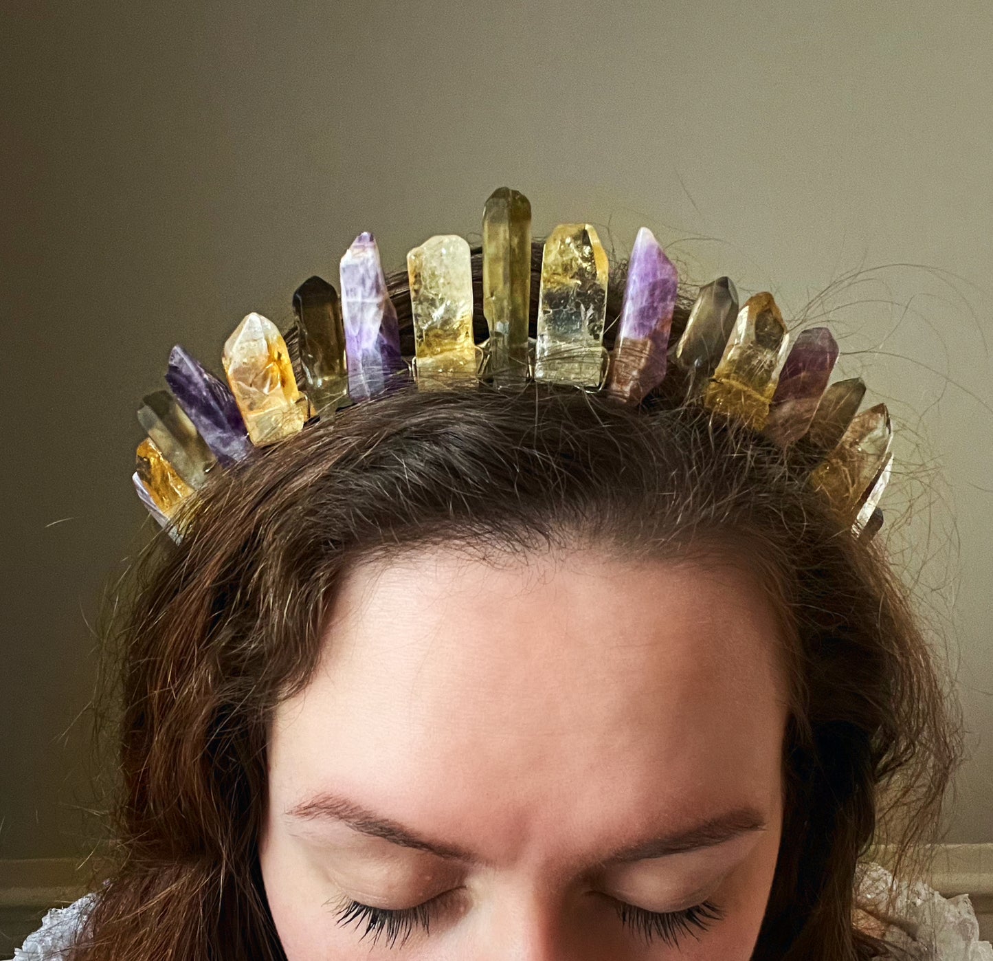 The Sorceress Crystal Crown